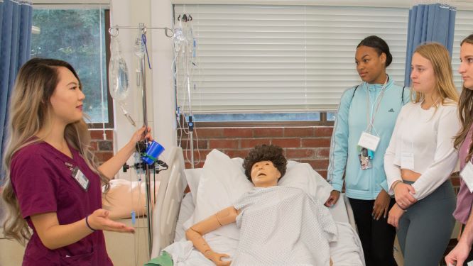 Nursing students in the nursing simulation lab