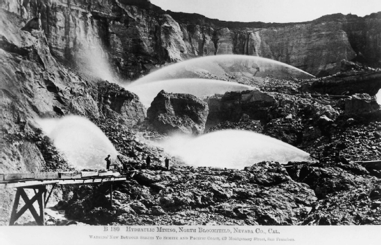 Hydraulic mining in the North Bloomfield 1870