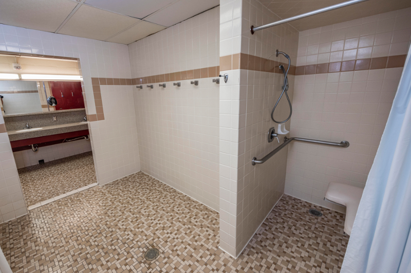 Shasta/Lassen Bathroom