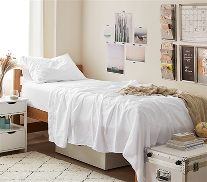clean white bedding to purchase at SWAKU
