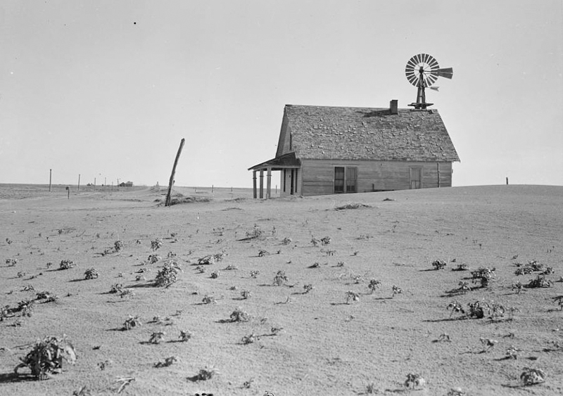 Photograph of a Dust Bowl farm by Dorothea Lange.