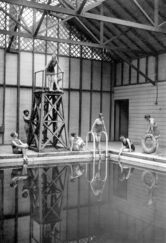 swimming pool 1925